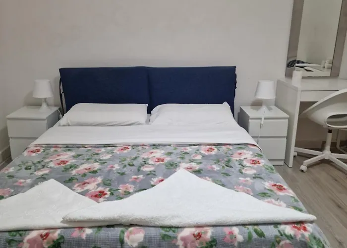 Nice Room In A Quiet Apartment In The City Center